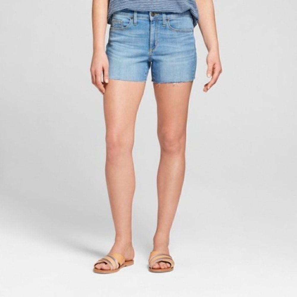 NEW Universal Thread Power Stretch High Rise Midi Shorts Light Denim Jeans 18/24